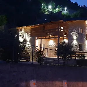 vila-shpija-e-gjyshit.albaniahotels.org/